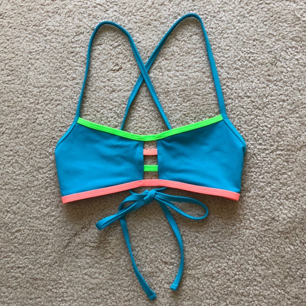 Jolyn tomcat bikini top